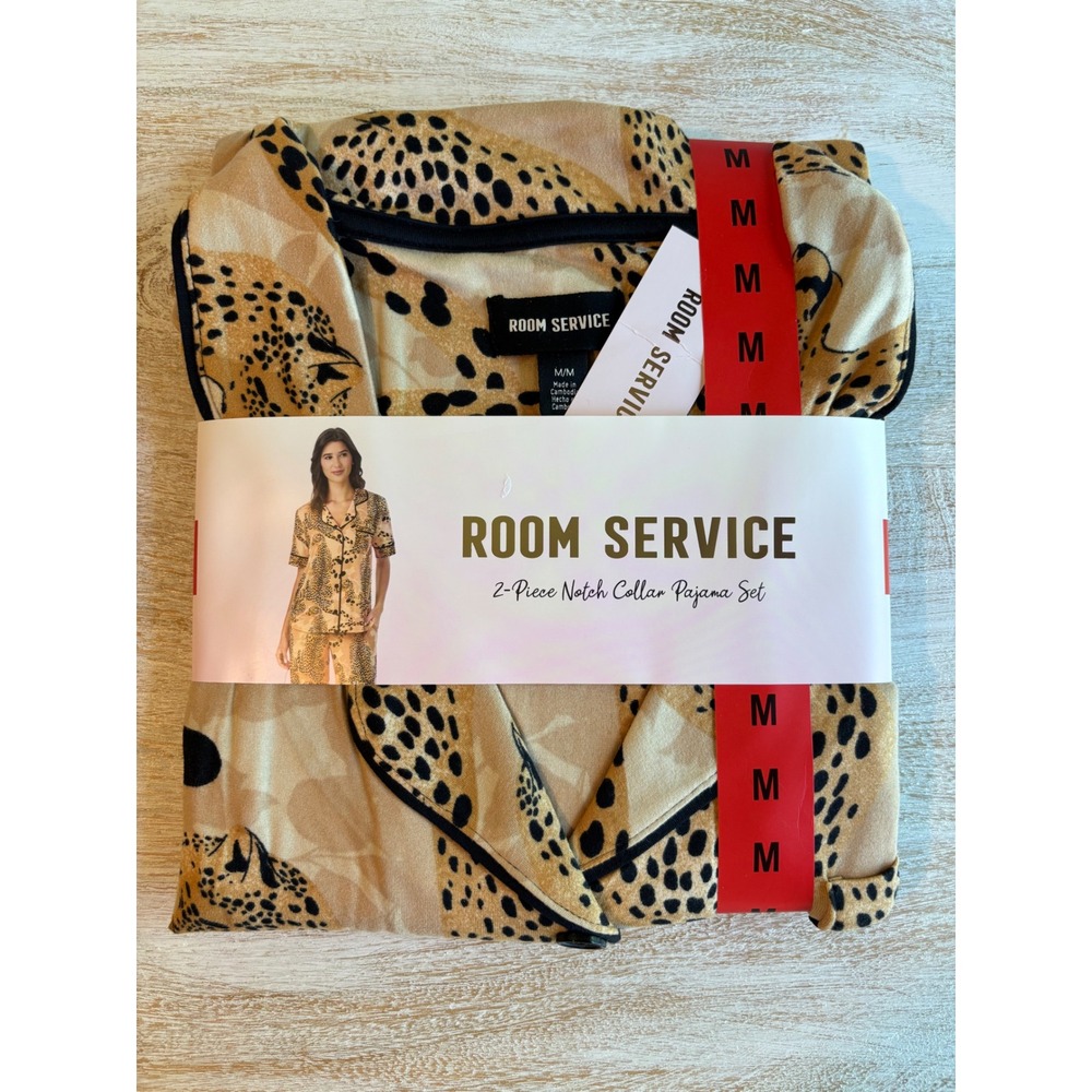 Room Service Pajama Set Womens Medium Tan NEW Cheetah Print 2-Piece Notch Collar